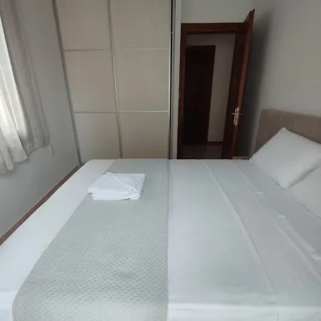 Apartamento Panos House *