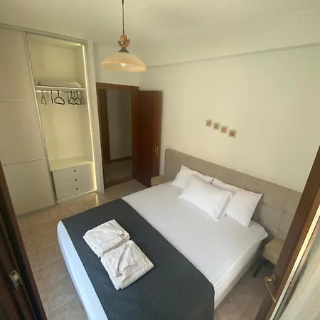 Panos House Apartment