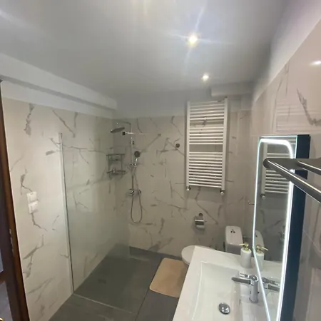 Panos House Apartment *