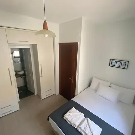 Panos House Apartment