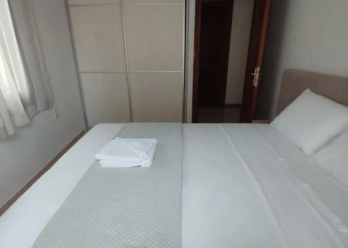 Apartament Panos House *