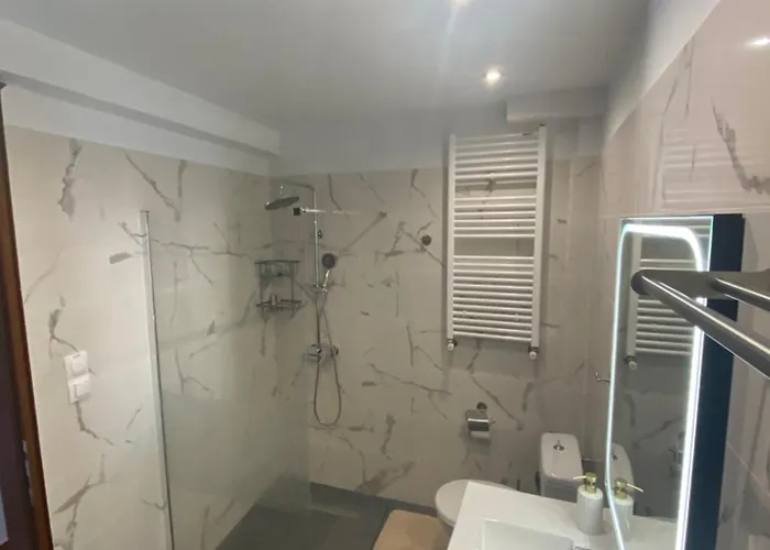 Panos House Apartment *